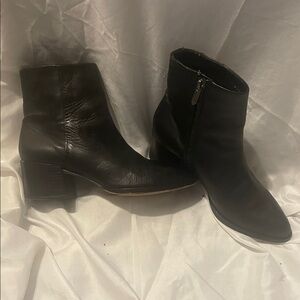 Sam Edelman Women's Black Leather Ankle Boots - Classic Side-Zip
